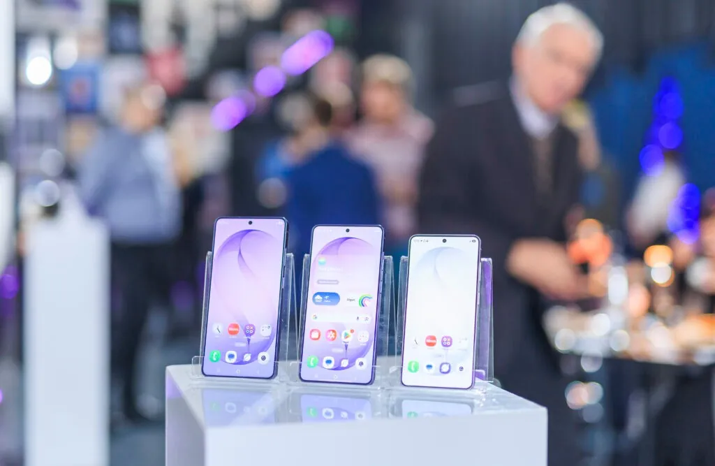 Samsung toob turule uued kõrgkvaliteedilise heli ja täiustatud ergonoomikaga Galaxy Buds4 kõrvaklappide seeria Samsung toob turule uued kõrgkvaliteedilise heli ja täiustatud ergonoomikaga Galaxy Buds4 kõrvaklappide seeria